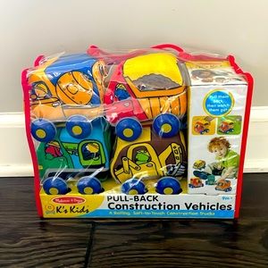 NEW Melissa & Doug pull back construction vehicles
